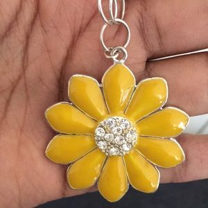 🌼 Yellow Flower Necklace 🌼